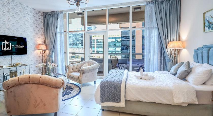 demand for short-term rentals in Dubai