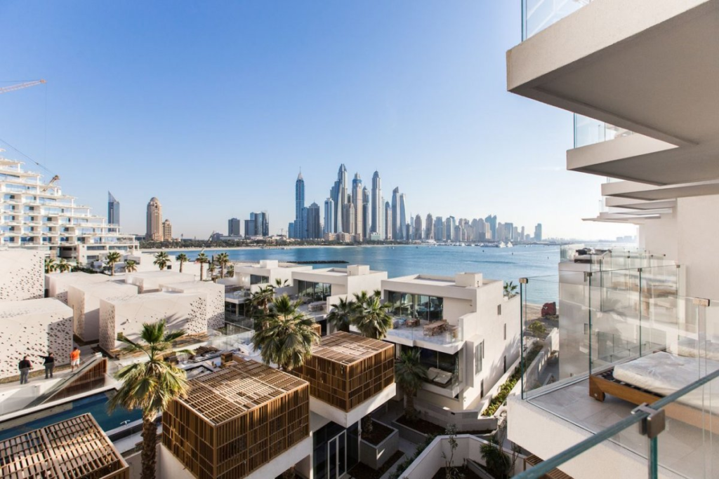 Luxury Apartment in dubai